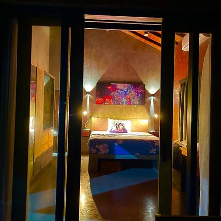 Negombo Morawala Beach Villa Bagian luar foto